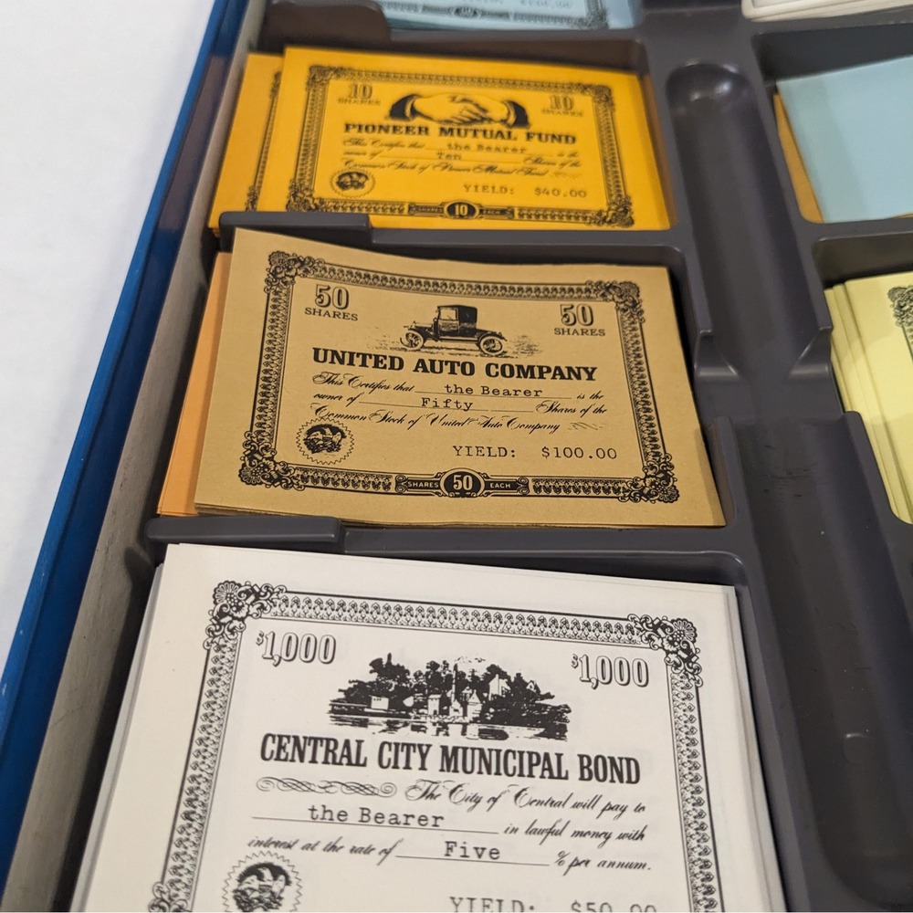 Vtg 1978 Stocks & Bonds Board Game Avalon Hill Bookshelf Game GA-170 Complete - Picture 8 of 9